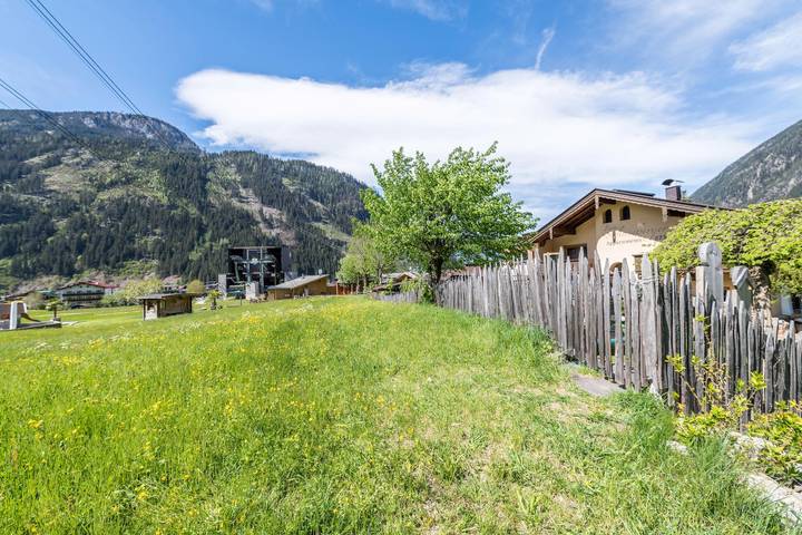 Ganze Wohnung, Gemütliches Appartement Schneeberger mit Bergblick, Wlan und Garten in Mayrhofen, Zillertaler Alpen