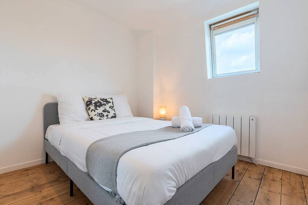 Entire apartment, Charming 2-bedroom apartment at Croisé Laroche in Marcq-en-Barœul, Lille region