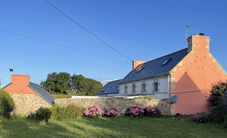 Cottage pour 4 personnes, avec jardin à Goulien