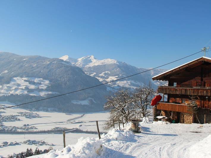 Bauernhof für 14 Personen, mit Balkon und Garten im Zillertal - 2