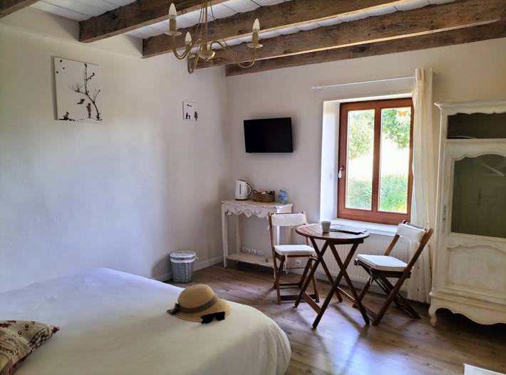 Chambre d’hôte pour 2 personnes, avec jardin et piscine dans la Drôme - 4