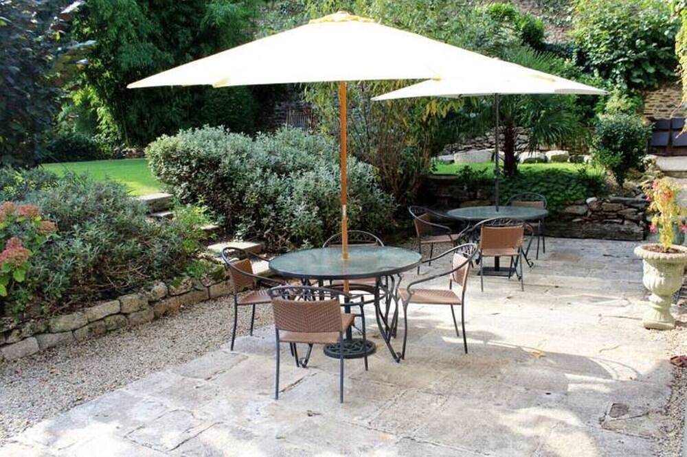 Ganze Wohnung, Monet Apartment - charming apartment with river view in Léhon, Dinan