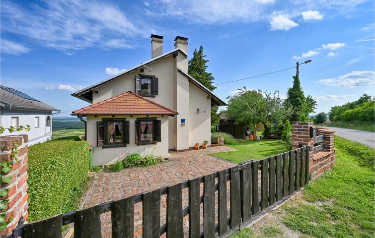 Vakantiehuis voor 6 personen, with zwembad and terras as well as whirlpool and sauna - 1