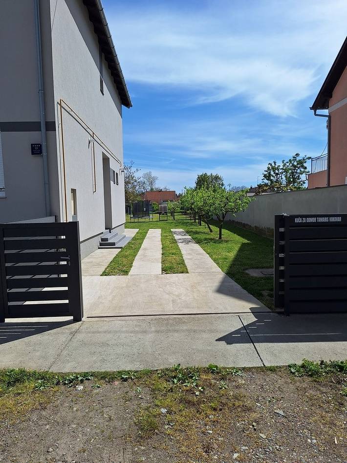 4-Zimmer-Haus mit Terrasse Vukovar, Slavonija K-22809 in Vukovar, Vukovar-Srijem