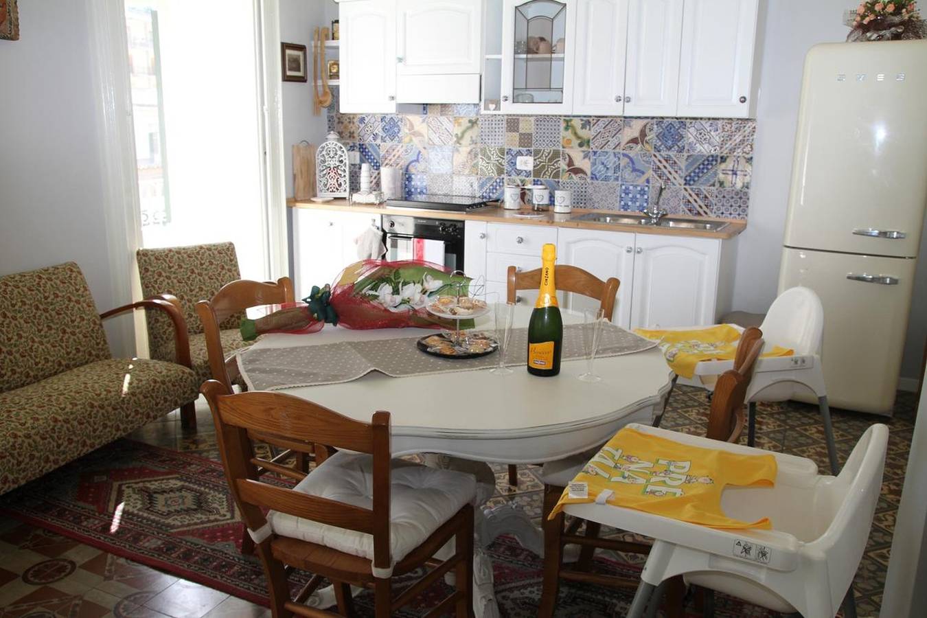 Apartamento entero, Apartamento espacioso en Modica con balcón in Modica (town), Módica