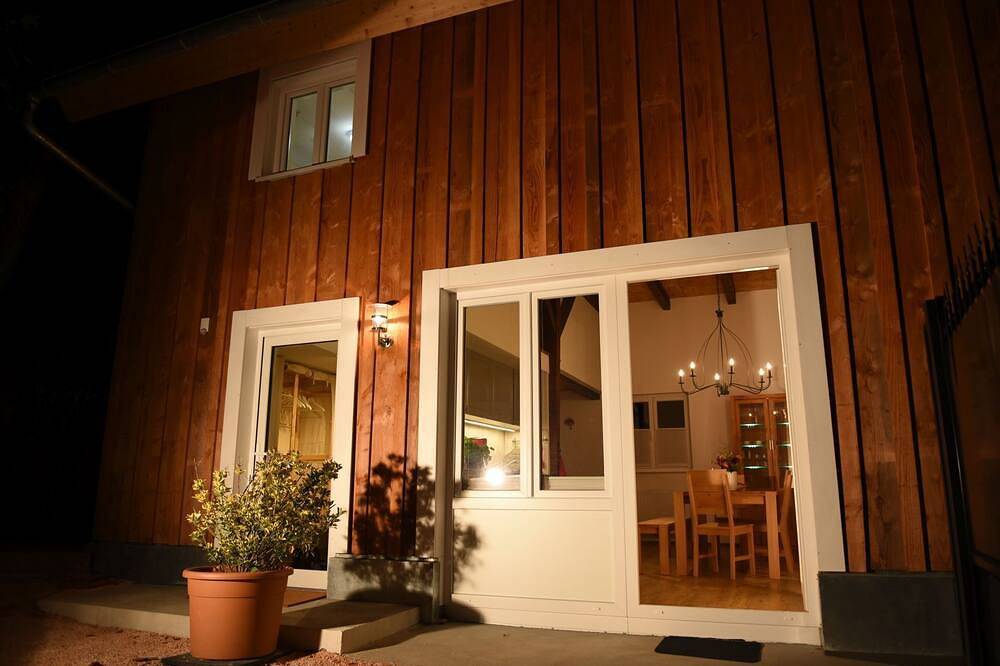 Möbliertes Wohnen im kleinen Haus in Umkirch, Südschwarzwald