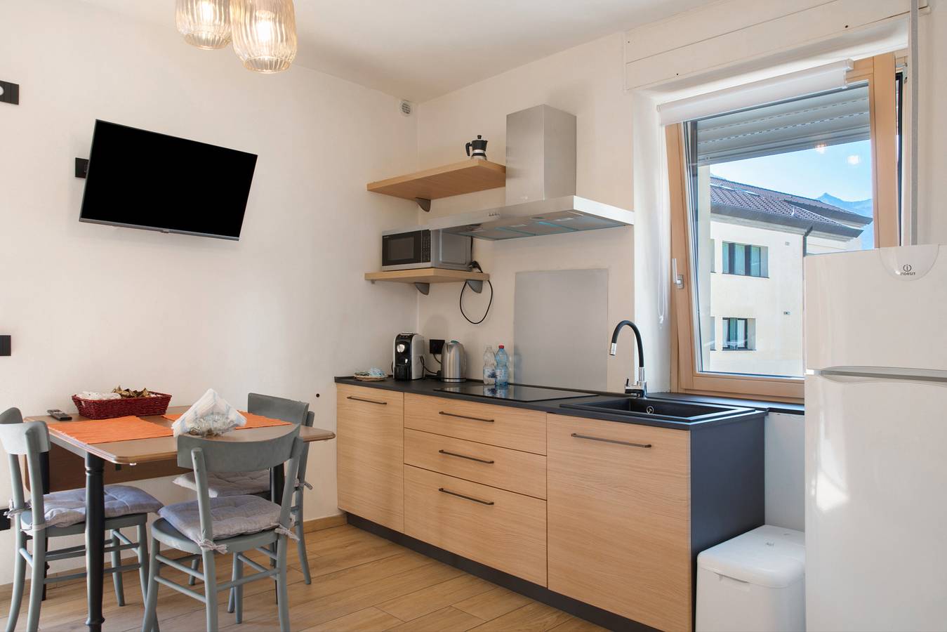 Ganze Wohnung, Ferienwohnung 'Tita' mit Bergblick, Balkon und Wlan in Capo di Ponte (Stadt), Capo di Ponte