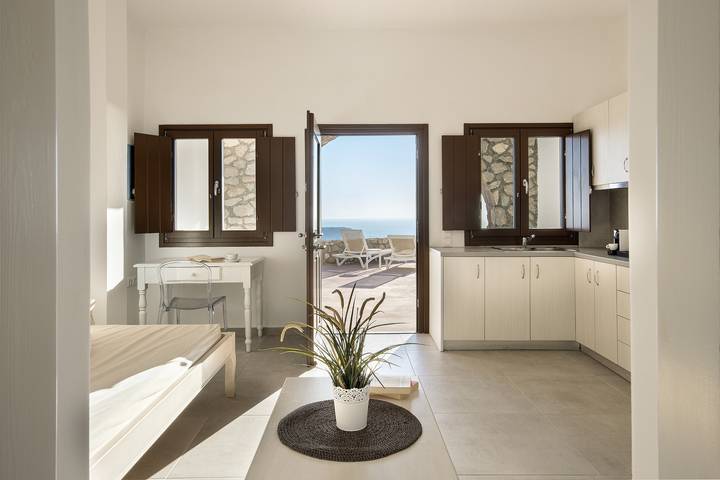 Ferienhaus für 5 Personen, mit Pool und Terrasse sowie Meerblick, kinderfreundlich auf Santorin - 4