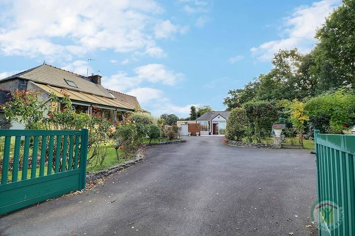 Gîte pour 5 personnes, avec balcon et jardin à Miniac-Morvan