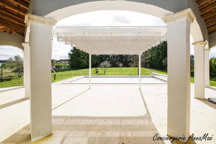 Location de vacances pour 6 personnes, avec terrasse et piscine à Jonquières-Saint-Vincent - 4