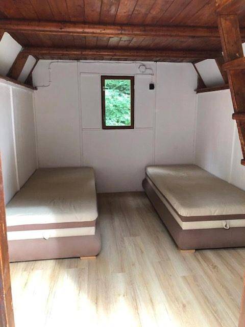Camping voor 4 personen, with terras and zwembad as well as uitzicht and tuin, met huisdier in Tsjechië