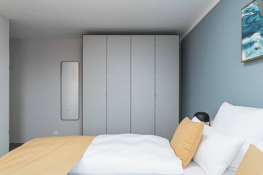 Entire apartment, Deluxe apartment for up to 6 people I Near the trade fair and airport in Leinfelden-Echterdingen, Landkreis Esslingen