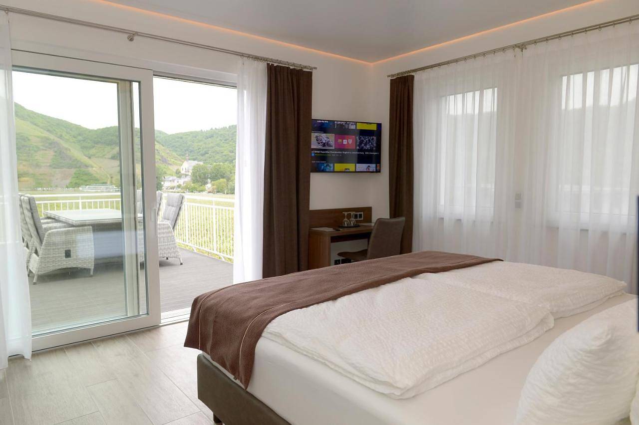 5 Sterne Luxus Villa Klimatisiert Dachterrasse Mit Atemberaubender Aussicht ooooo in Ellenz-Poltersdorf, Cochem-Zell