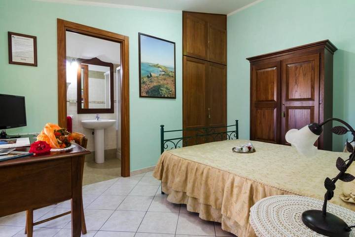 Chambre d’hôte pour 2 personnes, avec terrasse à Cabras - 4