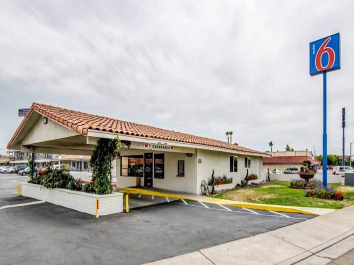 Ganze Wohnung, 1 Kingsize-Bett | Nichtraucher, Kühlschrank mit Mikrowelle in San Joaquin County