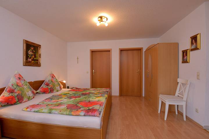 Ganze Ferienwohnung, Ferienwohnung Harmonie -  Fw1- Ferienwohnung mit einem Raum in Etzelbach, Uhlstädt-Kirchhasel