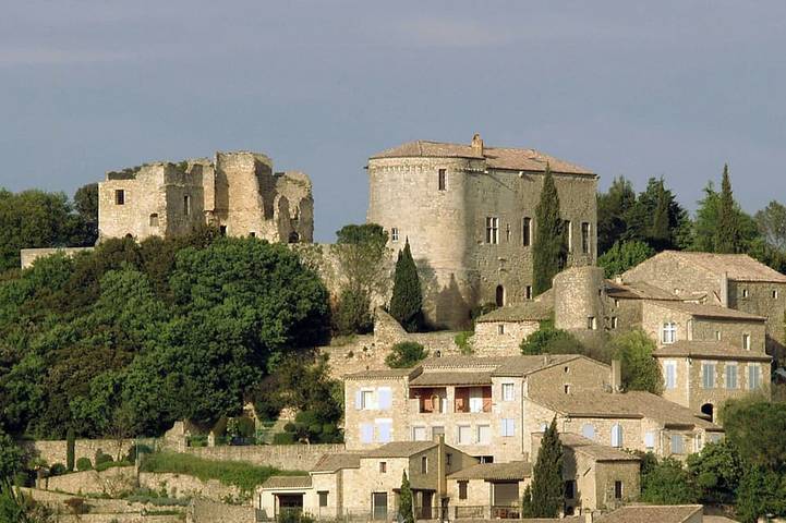 Maison de vacances pour 8 personnes, avec Balcon ainsi que Jardin et Piscine