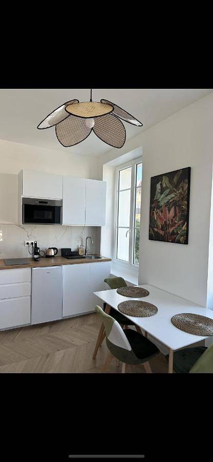 Appartement entier, One-Bedroom Apartment in Deauville, Région de Lisieux