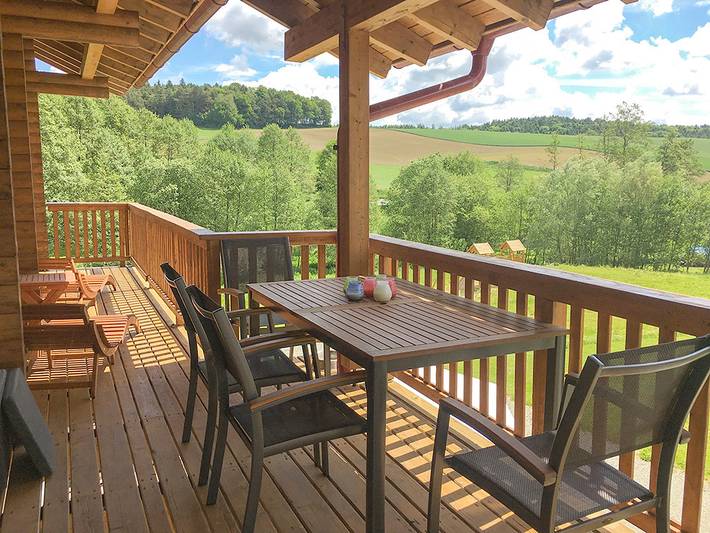 Apartamento inteiro, Chalet am Bach - Chalet mit 2 Schlafzimmern in Bad Birnbach, Bayerische Golf und Thermenland