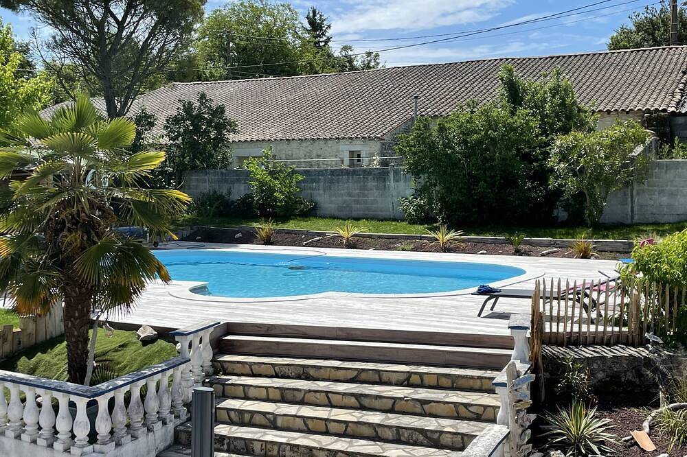 Royan, family home 3 kms from the sea in Semussac, Saintes und Umgebung