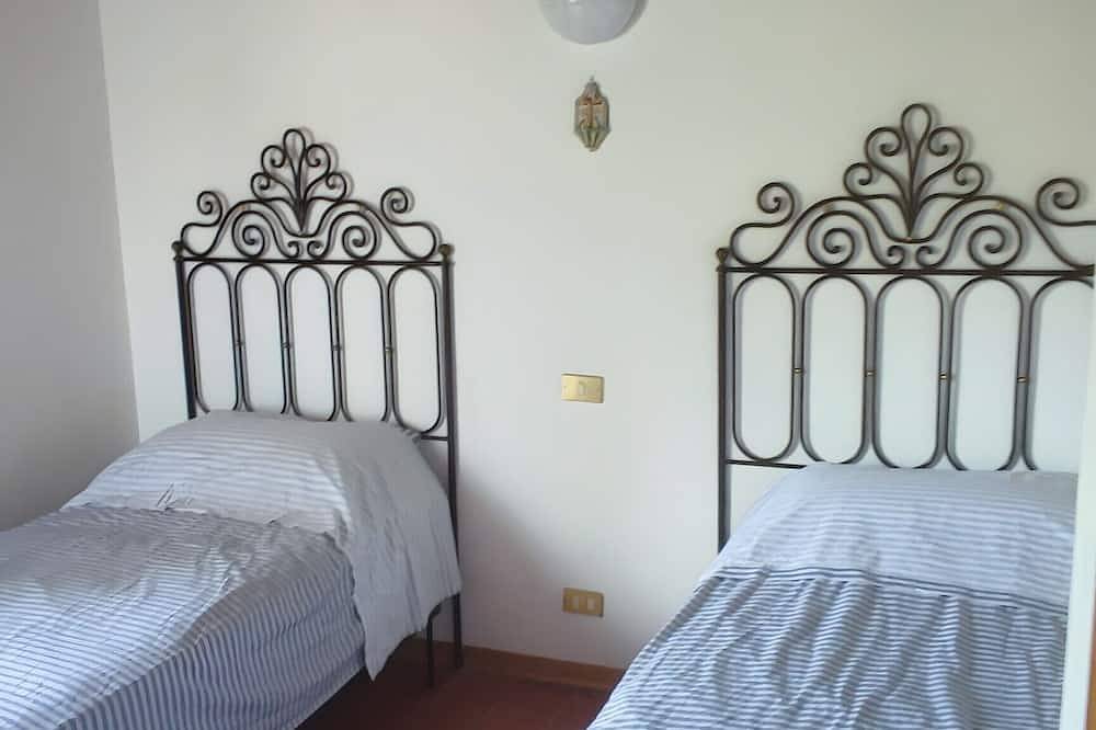 Villa 'Ilde' avec terrasse privée et jardin privatif in Massa (Italie), Versilia