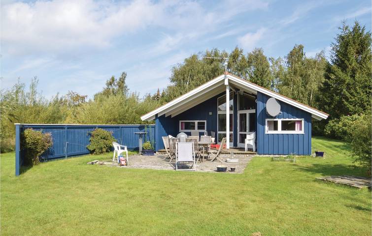 Ferienhaus für 6 Personen, mit Sauna und Terrasse sowie Garten und Whirlpool auf Møn
