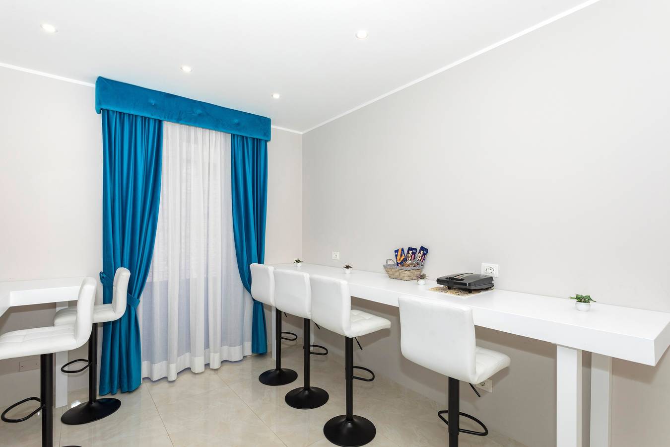 Kamer 'L'arte Del Porto - Camera 101' met Wi-Fi en airconditioning, foto 13