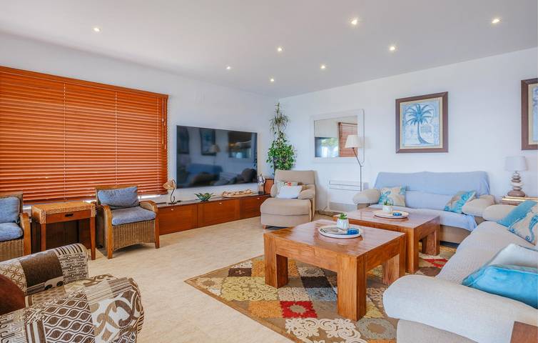 Ferienhaus für 8 Personen, mit Terrasse und Garten sowie Pool in Malgrat de Mar - 3