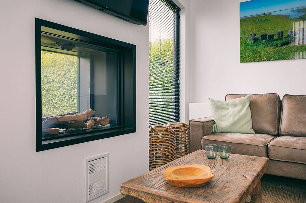 Bungalow in Ouddorp met Uitzicht op Natuur in Herkingen, Goeree-Overflakkee