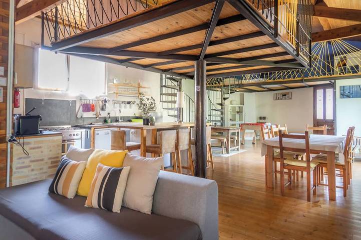 Appartement de vacances pour 8 personnes, avec terrasse ainsi que jardin et piscine - 1