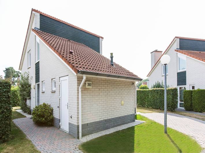 Villa voor 6 personen, met Tuin en Zwembad in Arcen