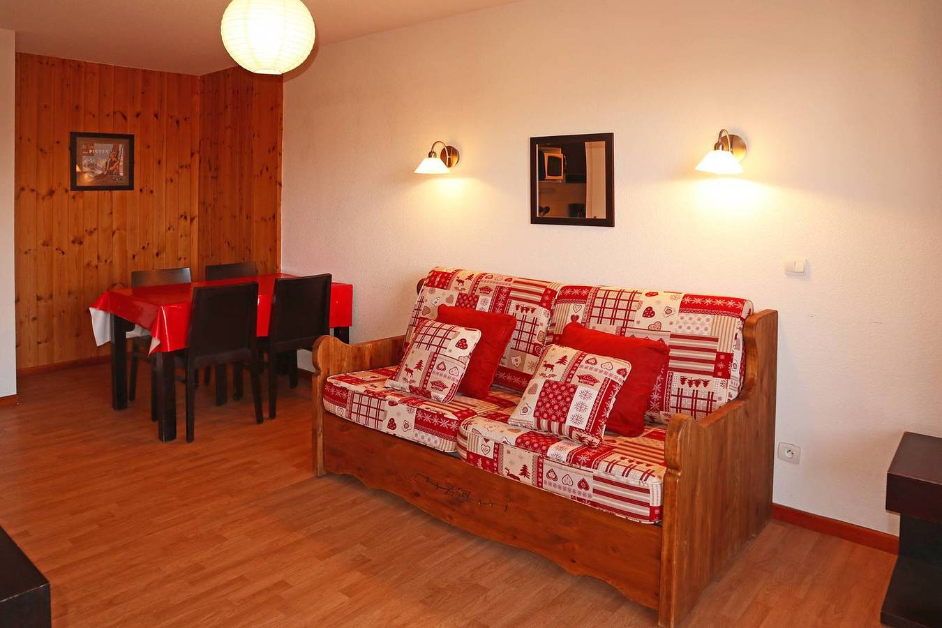 Ganze Ferienwohnung, Ferienwohnung für 4 Personen mit Pool in Les Orres, Nationalpark Écrins