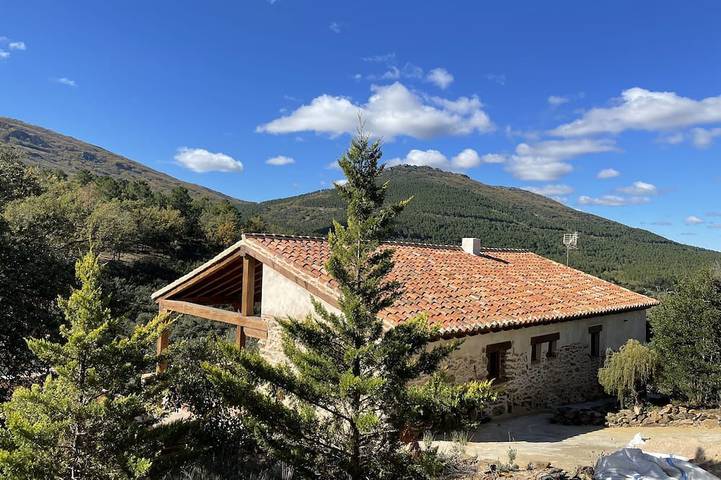 Casa rural para 4 personas, con balcón y jardín - 1