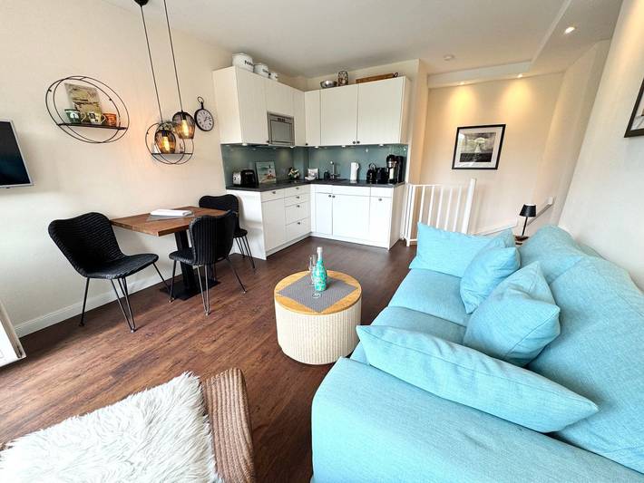 Ganze Wohnung, Neu gestaltetes Zwei-Zimmer-Appartement in zentraler Lage in Wenningstedt in Nordfriesische Inseln (Schleswig-Holstein) (Schleswig-Holstein), Wenningstedt