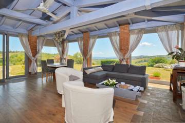 Villa for 6 Guests in Scansano, Maremma, Picture 4