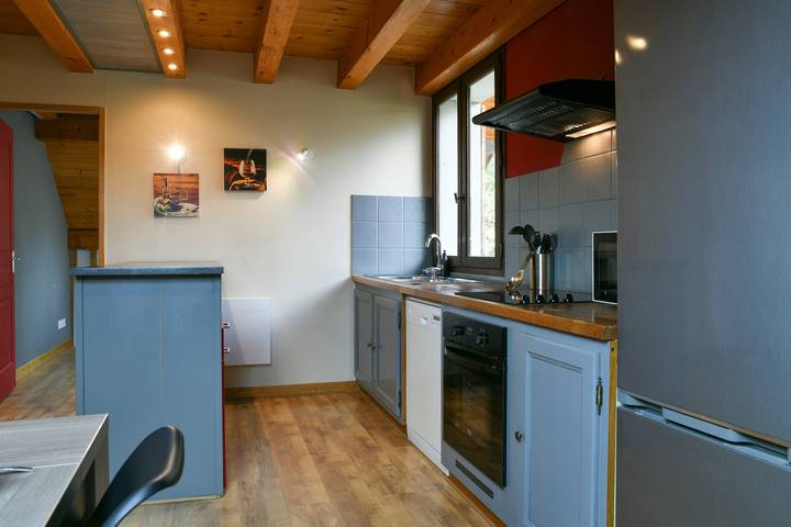 Apartamento entero, Chez Fred 201 – Parking, wifi y cerca del colegio Savoie in Saint-Pierre-d'Albigny, Chambéry region