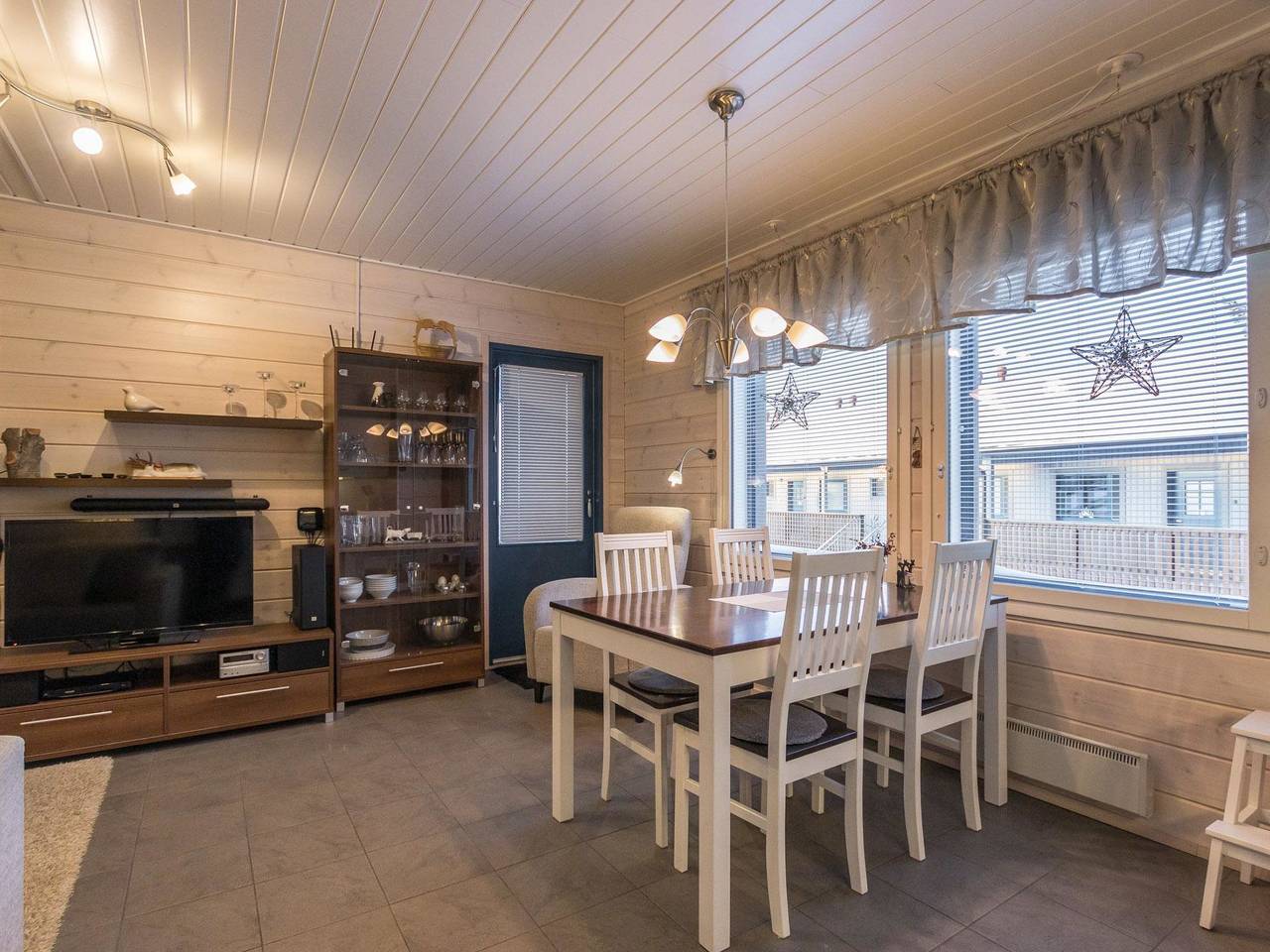 Hil-lak-ka ii as 7 in Kaulavaara, Finska Lappland
