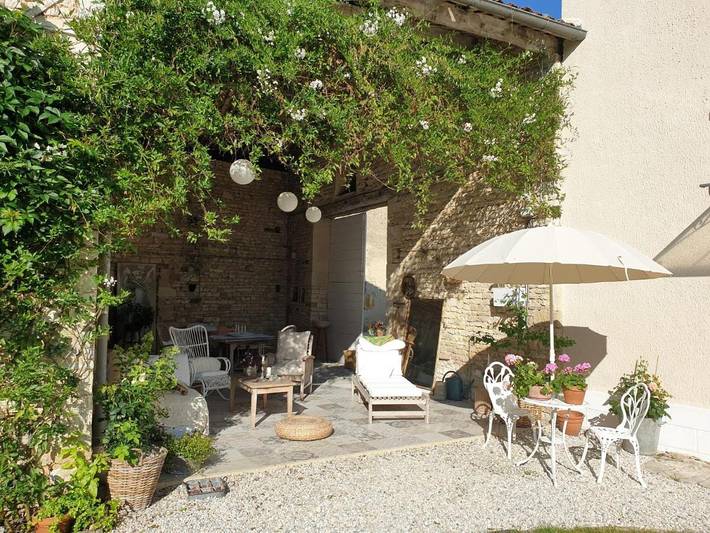 Chambre d’hôte pour 3 personnes, avec terrasse et jardin