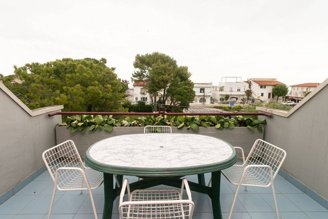 Apartamento entero, M134 - Marcelli, four-room apartment with terrace 50 meters from the sea in Marcelli, Riviera del Conero