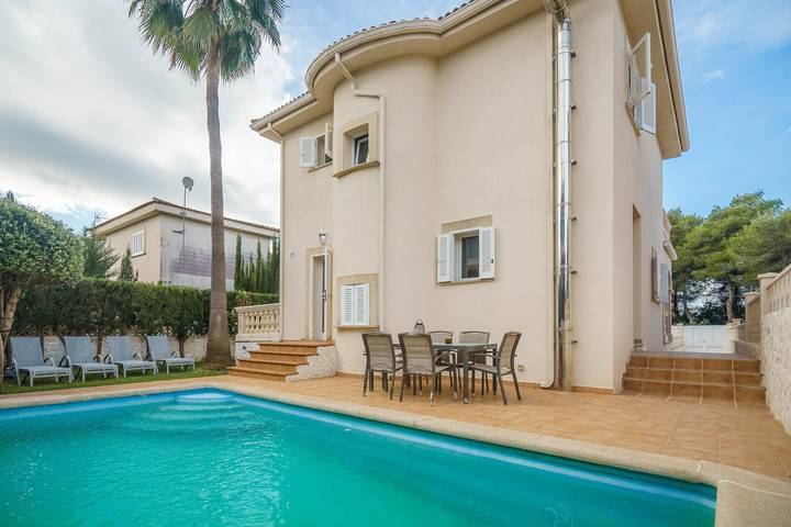 Finca mit Hund für 6 Personen, mit Balkon und Garten in Playa de Muro