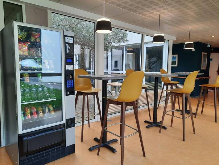 Hôtel pour 2 personnes, avec sauna ainsi que vue et jardin à Theix - 4