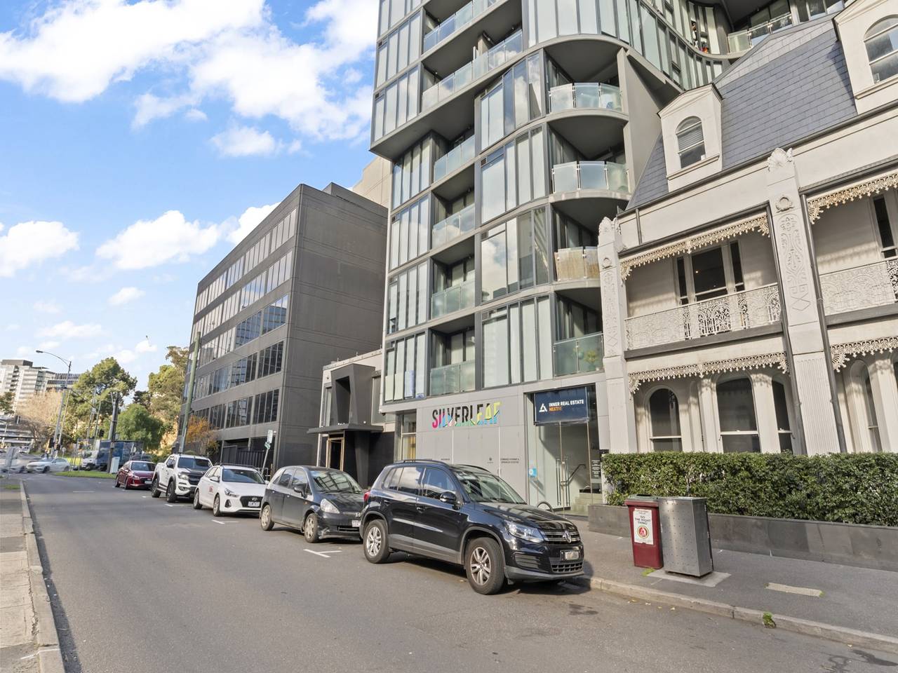 Entire apartment, Modern 1-Bed Apartment Close to Attractions in South Melbourne, Melbourne