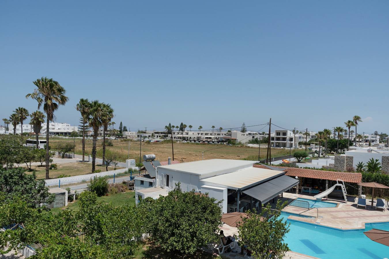 Gehele studio, Studio Appartement 'Golden Sun 3' met Uitzicht op Zee, Gedeeld Zwembad en Wifi in Τιγκάκι, Kos