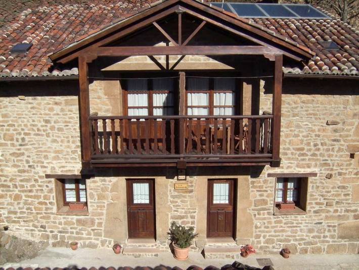 Casa rural para 6 personas, con jardín además de vistas al lago y vistas, Se admiten mascotas en Parque Natural de Redes - 4