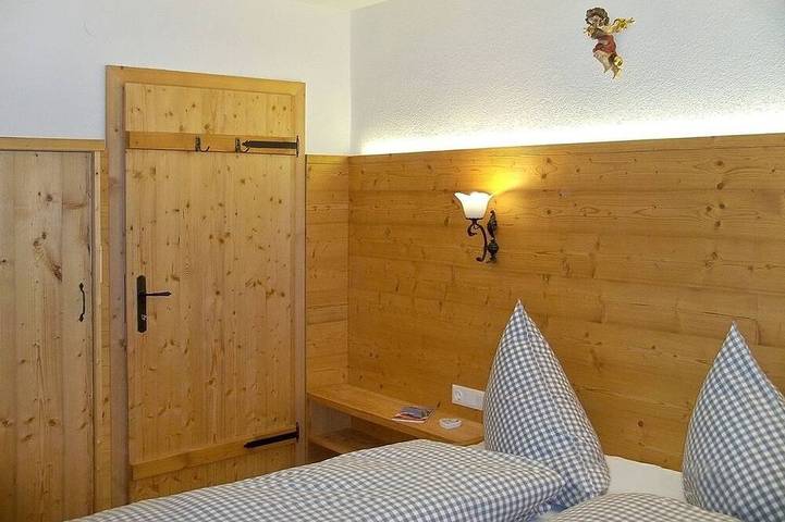 Ferienhaus für 2 Personen, mit Sauna und Terrasse sowie Pool im Zillertal - 2