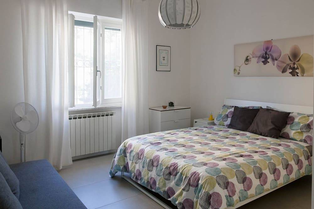 Villetta in stile moderno in Marina di Carrara, Carrara