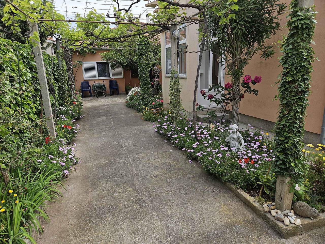 Ganze Ferienwohnung, Ferienwohnung im Erdgeschoss  in Zadar Stadt, Zadar (Kommun)