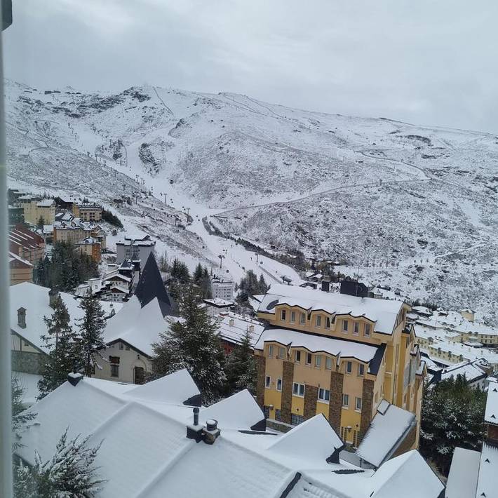Escapadas de fin de semana para 8 personas, con jardín y vistas en Sierra Nevada