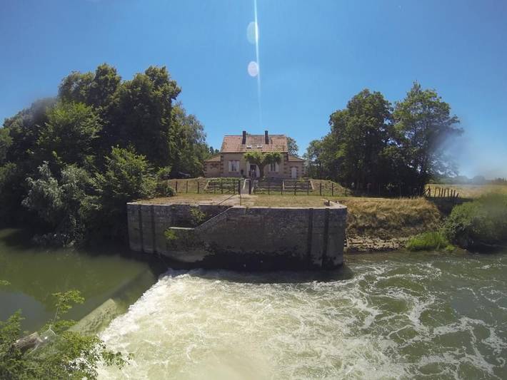 Historisches Schleusenhaus an der Saône, Haustiere erlaubt in Pagny-la-Ville, Beaune und Umgebung