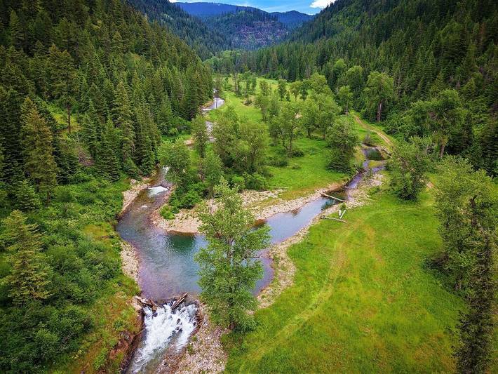 Vacation rental for 10 people, with yard in Idaho